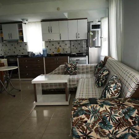Guendogdu Tatil Sitesinde Dubleks Villa Holiday home Side