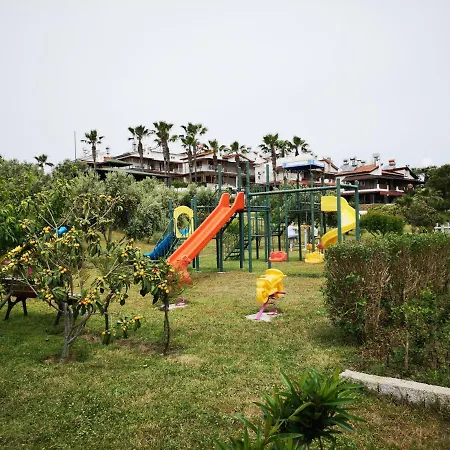 Holiday home Guendogdu Tatil Sitesinde Dubleks Villa Side